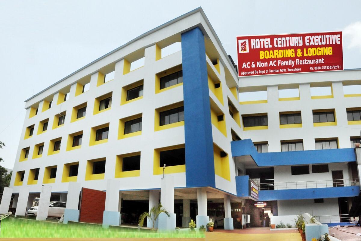 Hotel Century Executive Udupi Esterno foto